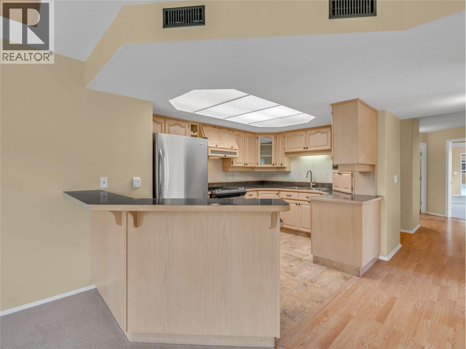 3595 Skaha Lake Road Unit# 312, Penticton, British Columbia  V2A 7K2 - Photo 9 - 10391801