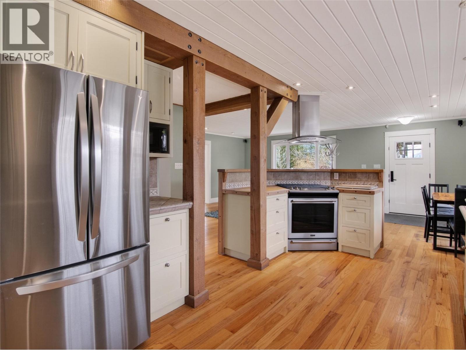 410 Upper Bench Road N, Penticton, British Columbia  V2A 8T4 - Photo 19 - 10392032