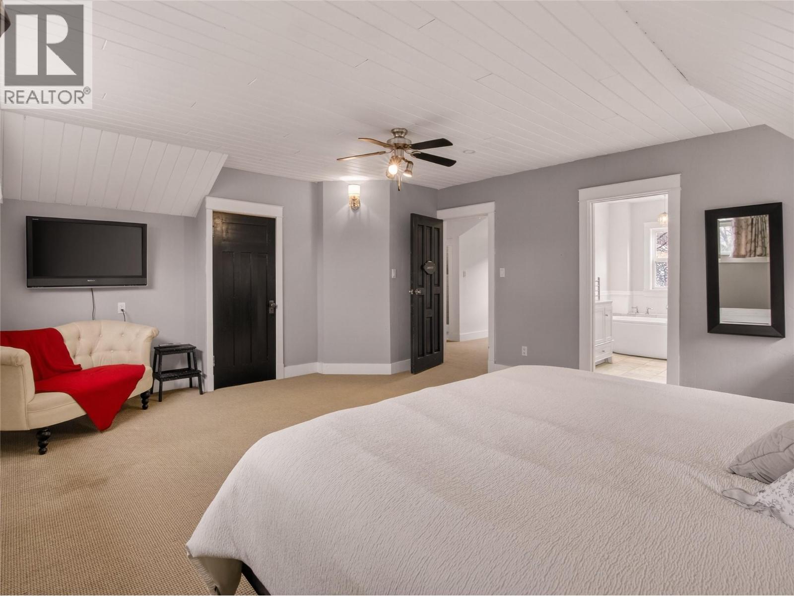 410 Upper Bench Road N, Penticton, British Columbia  V2A 8T4 - Photo 33 - 10392032