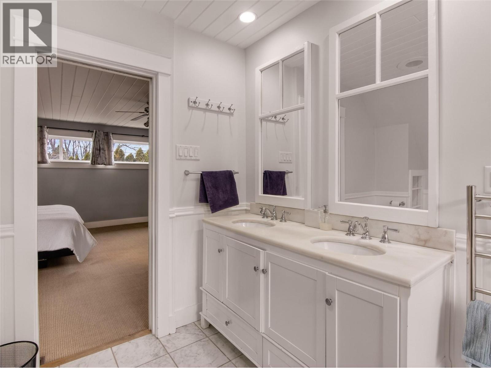 410 Upper Bench Road N, Penticton, British Columbia  V2A 8T4 - Photo 36 - 10392032