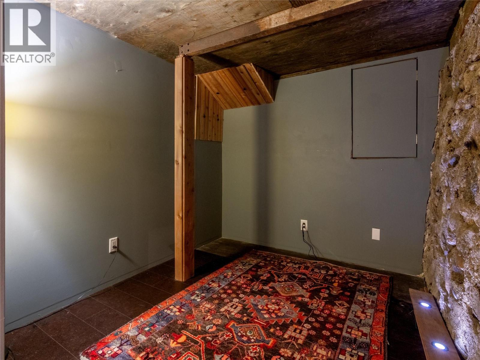 410 Upper Bench Road N, Penticton, British Columbia  V2A 8T4 - Photo 48 - 10392032