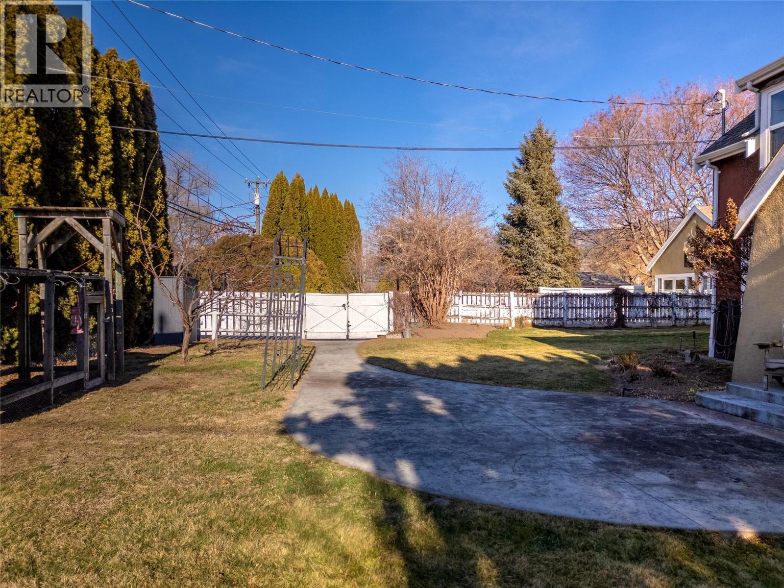 410 Upper Bench Road N, Penticton, British Columbia  V2A 8T4 - Photo 65 - 10392032