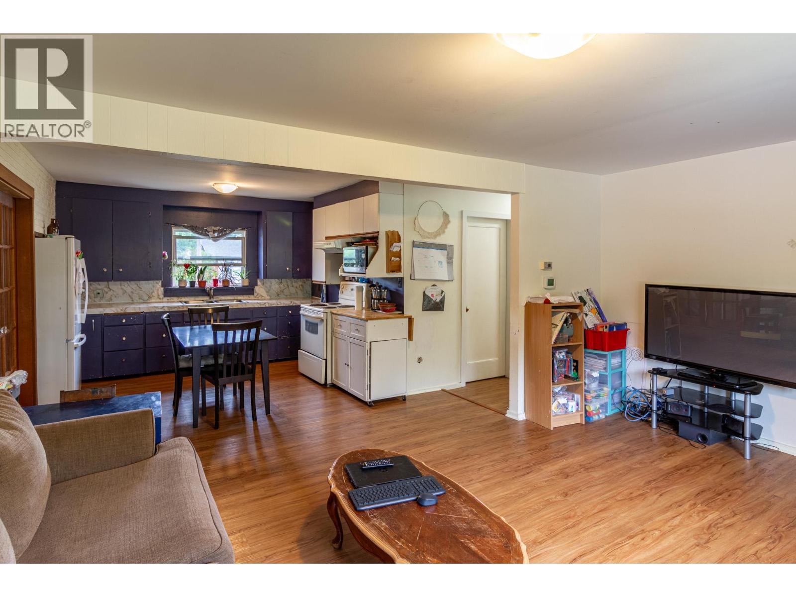 238 B Avenue, Kaslo, British Columbia  V0G 1M0 - Photo 6 - 10391941