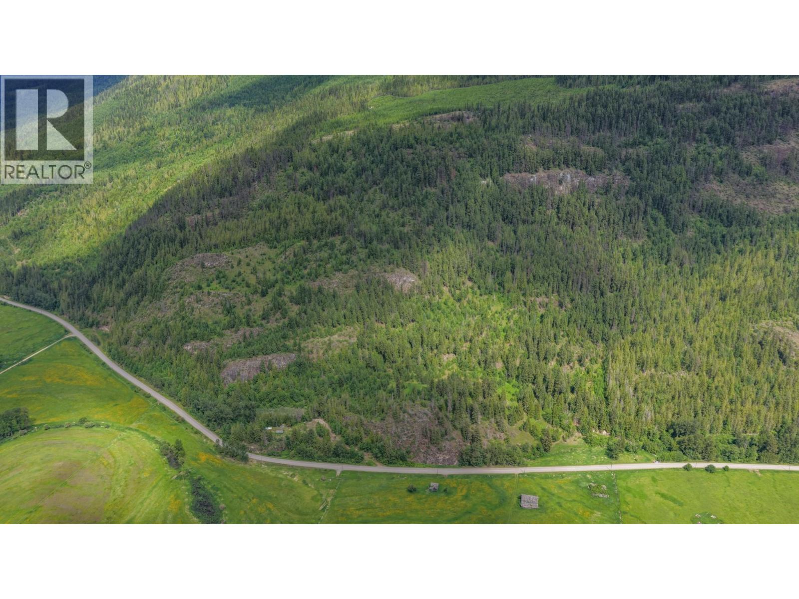 2996 Lumby Mabel Lake Road, Lumby, British Columbia  V0E 2G6 - Photo 12 - 10390746