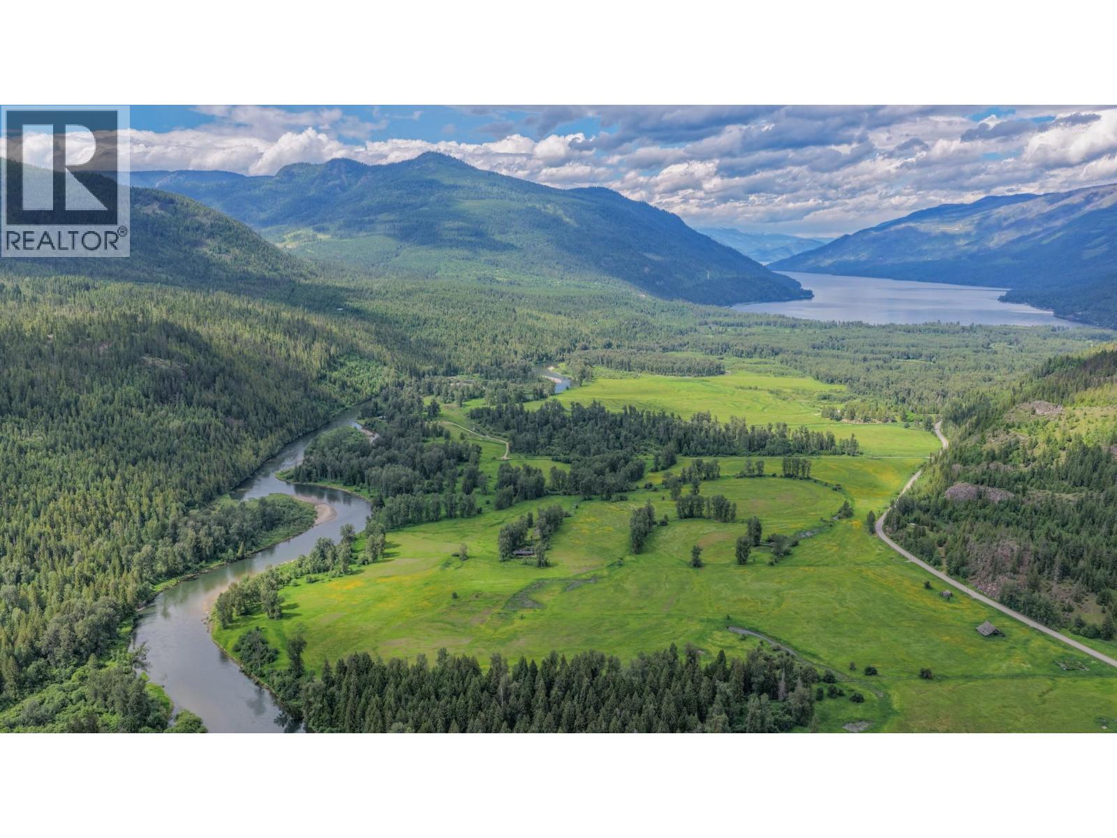 2996 Lumby Mabel Lake Road, Lumby, British Columbia  V0E 2G6 - Photo 2 - 10390746