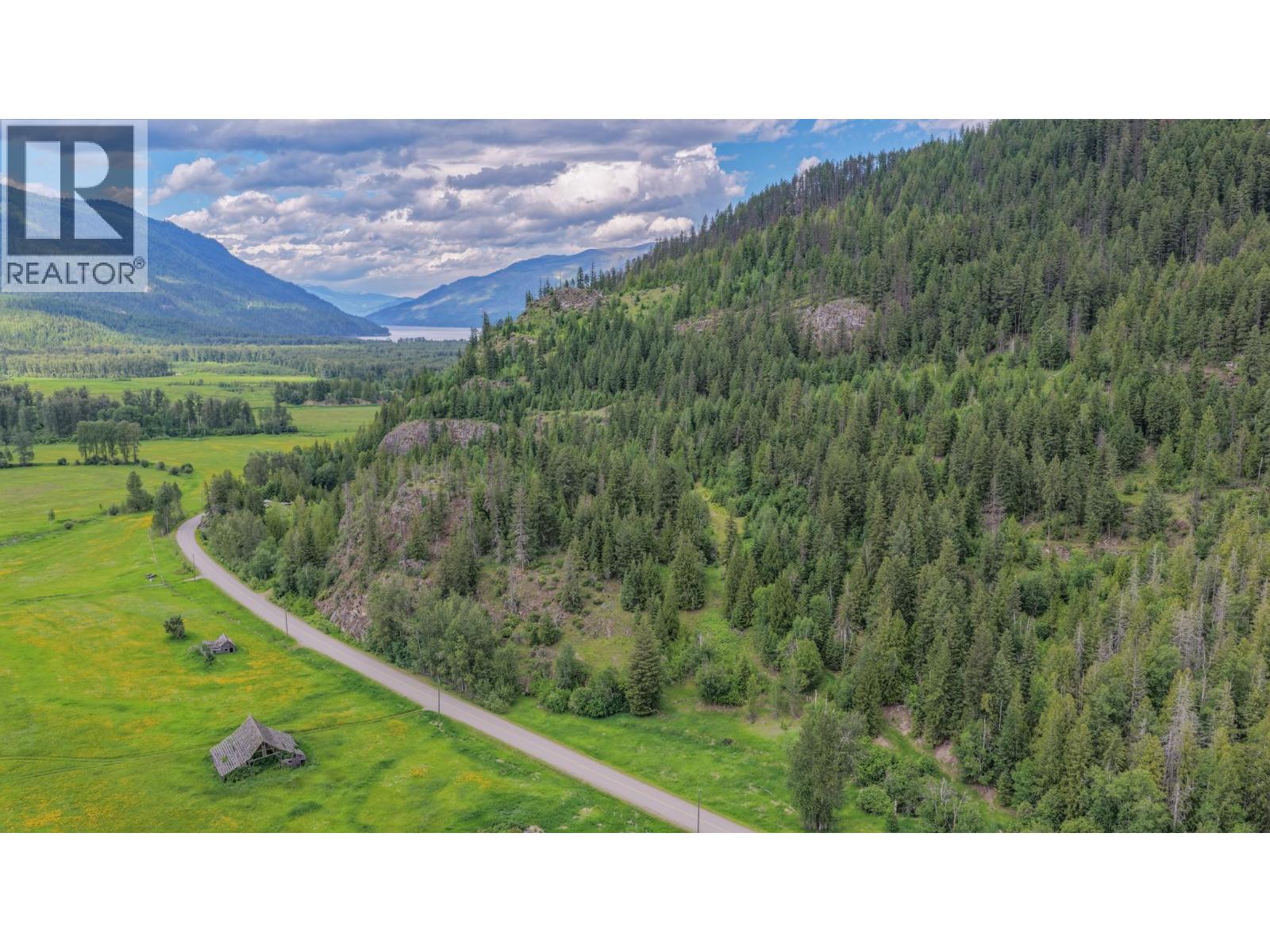 2996 Lumby Mabel Lake Road, Lumby, British Columbia  V0E 2G6 - Photo 9 - 10390746