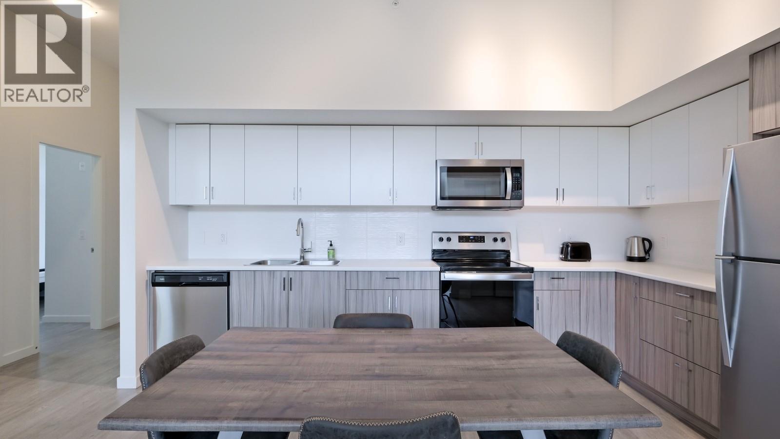 625 Academy Way Unit# Ph11, Kelowna, British Columbia  V1V 0E3 - Photo 3 - 10391434