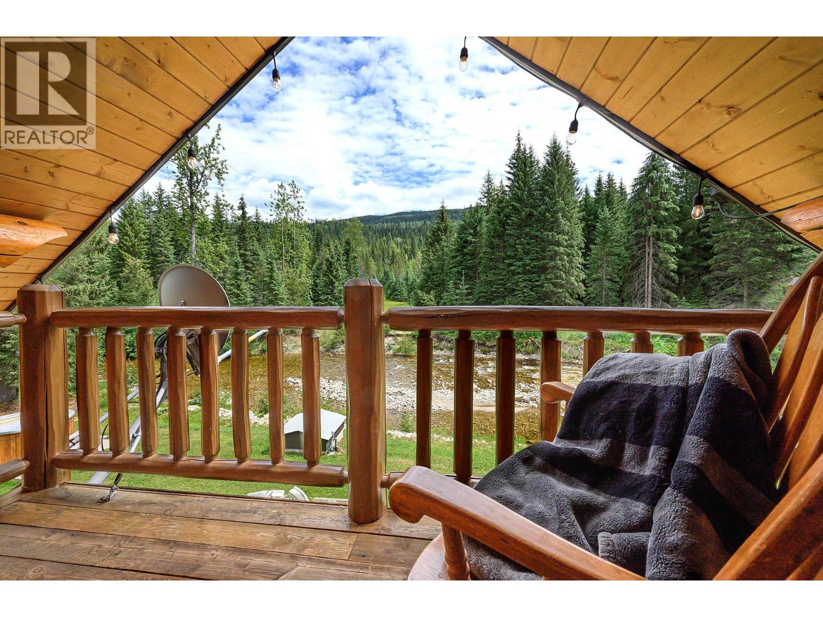 3881 Mad River Forest Service Road, Vavenby, British Columbia  V0E 3A0 - Photo 27 - 10391656