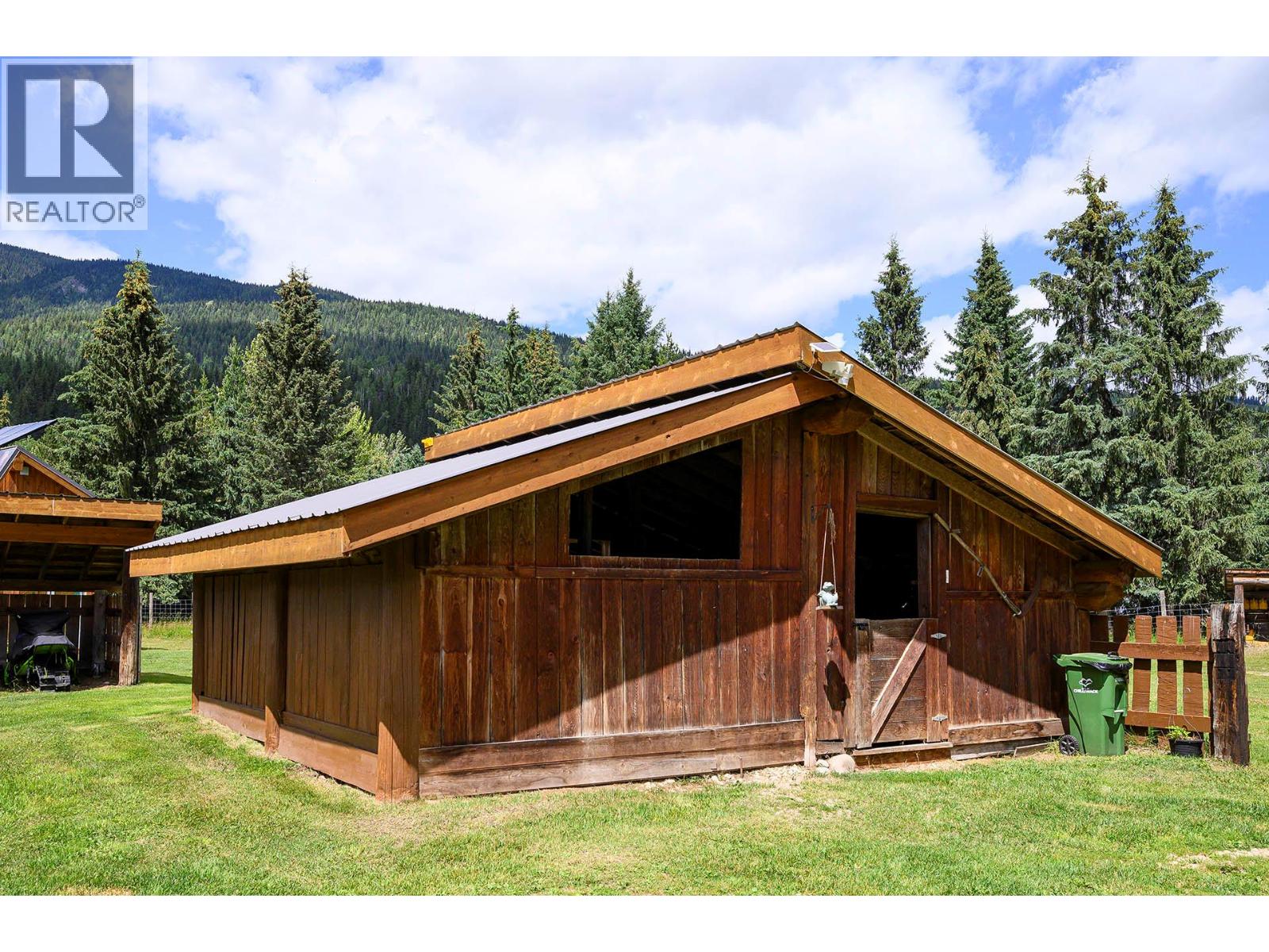 3881 Mad River Forest Service Road, Vavenby, British Columbia  V0E 3A0 - Photo 48 - 10391656