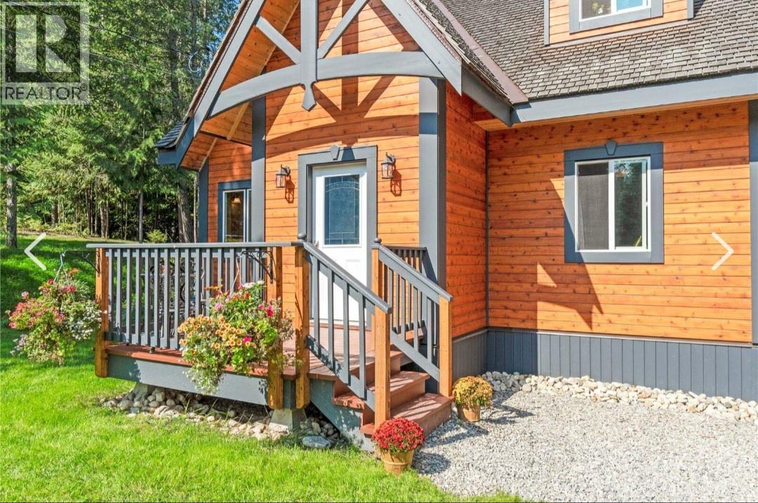 2481 Ridgeview Place, Blind Bay, British Columbia  V0E 1H2 - Photo 2 - 10392096