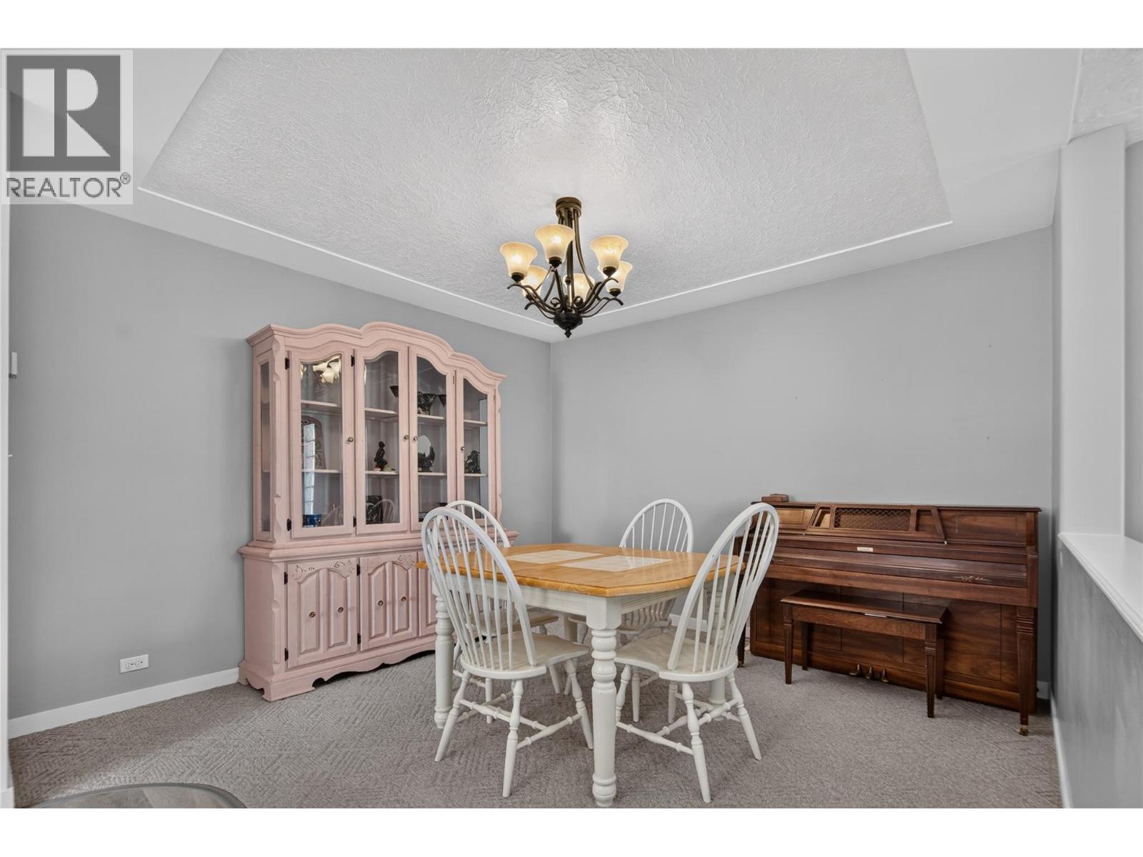 5880 Okanagan Street, Oliver, British Columbia  V0H 1T0 - Photo 10 - 10391661