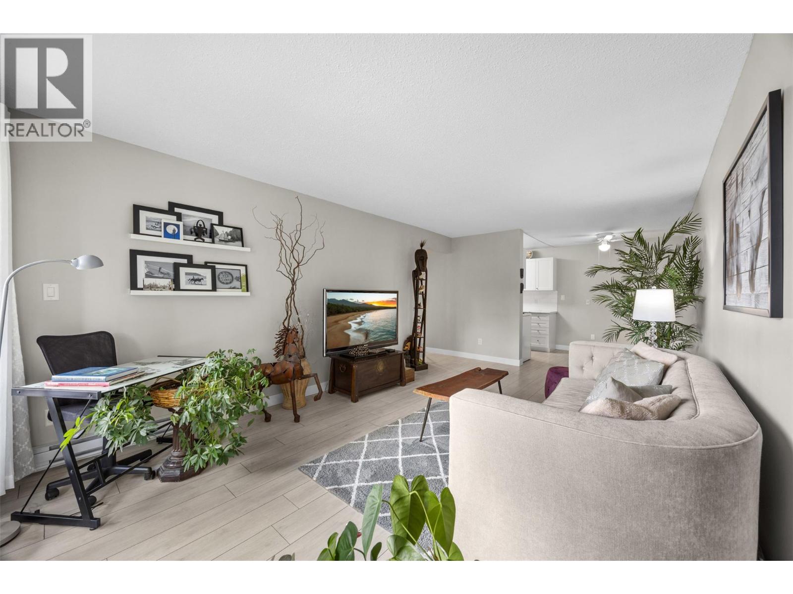 1056 Bernard Avenue Unit# 220, Kelowna, British Columbia  V1Y 8L7 - Photo 10 - 10392103