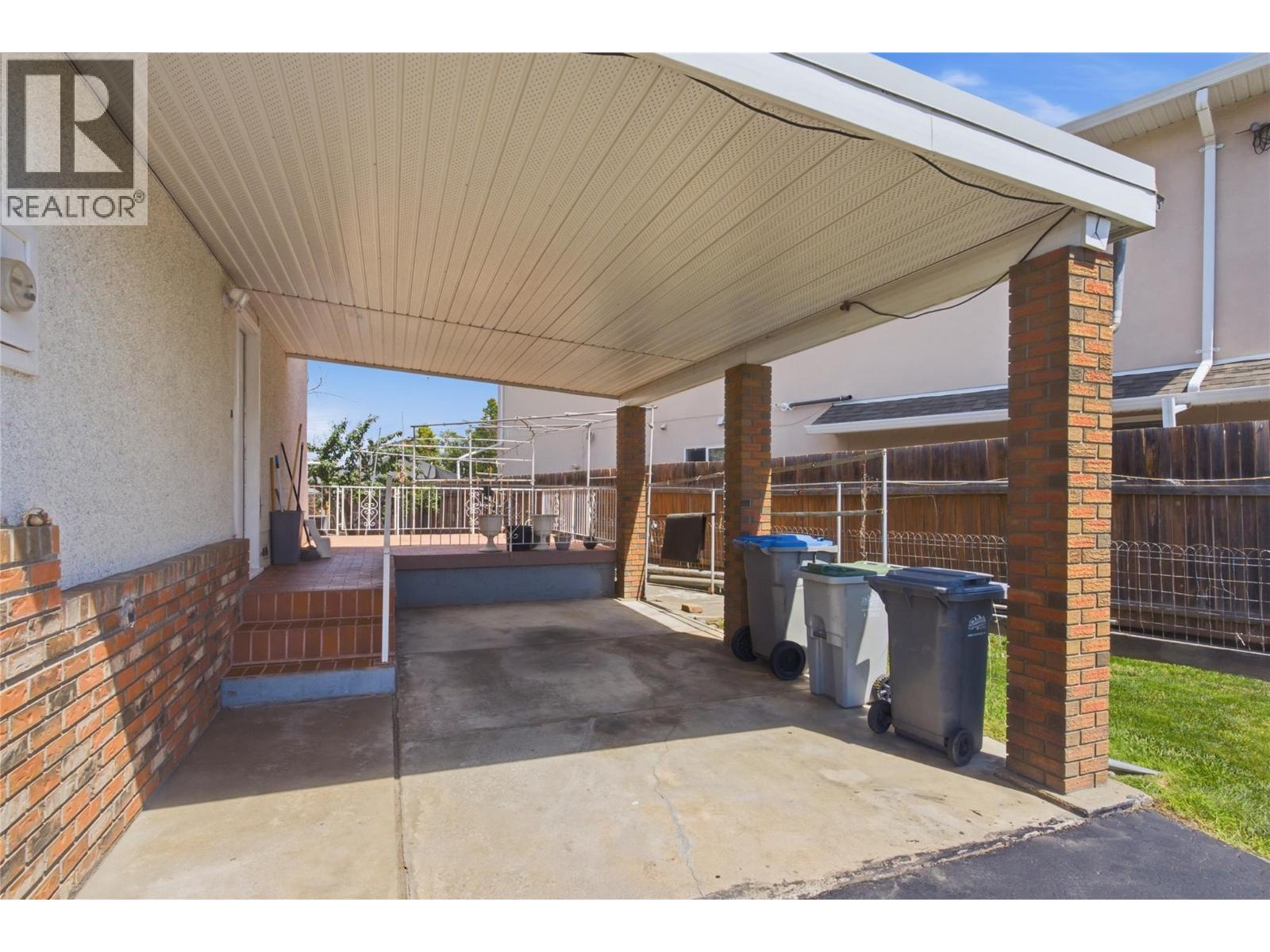 283 Chestnut Avenue, Kamloops, British Columbia  V2B 1L4 - Photo 36 - 10389324