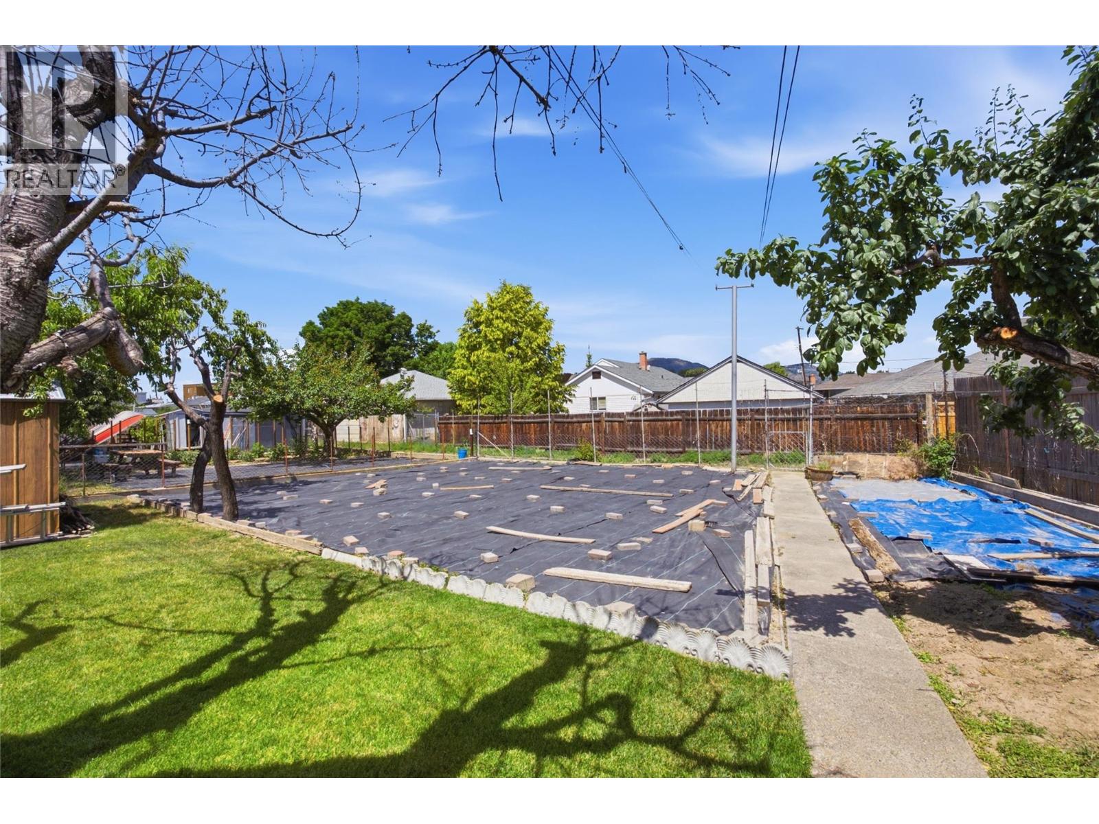 283 Chestnut Avenue, Kamloops, British Columbia  V2B 1L4 - Photo 38 - 10389324