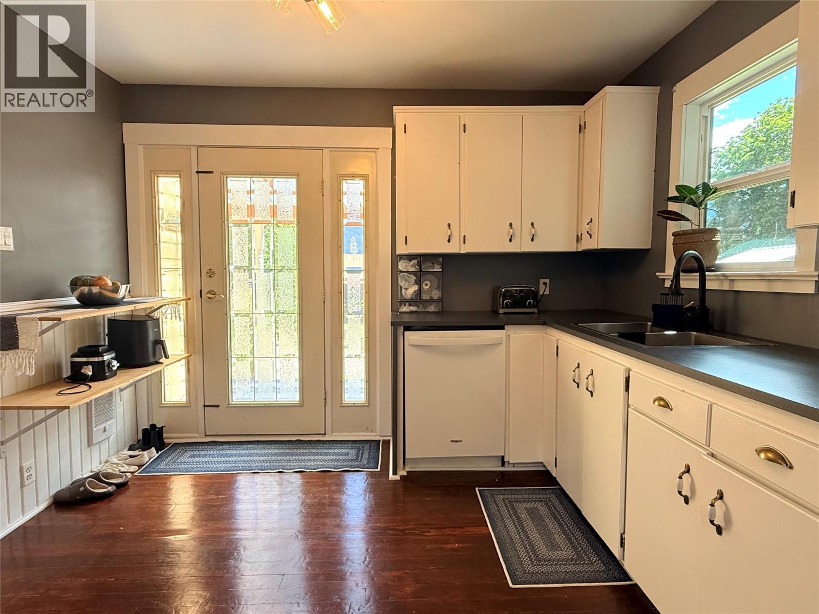 7577 4th Street, Grand Forks, British Columbia  V0H 1H0 - Photo 19 - 10391935