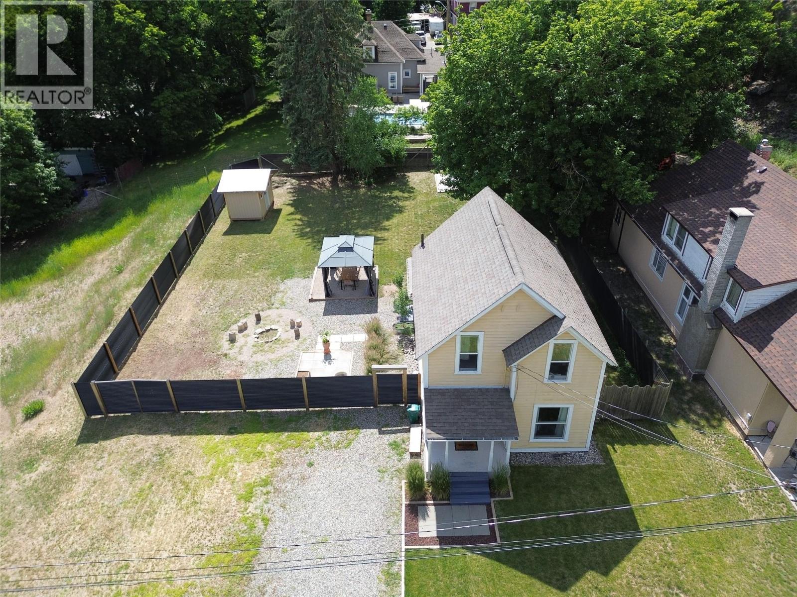 7577 4th Street, Grand Forks, British Columbia  V0H 1H0 - Photo 39 - 10391935