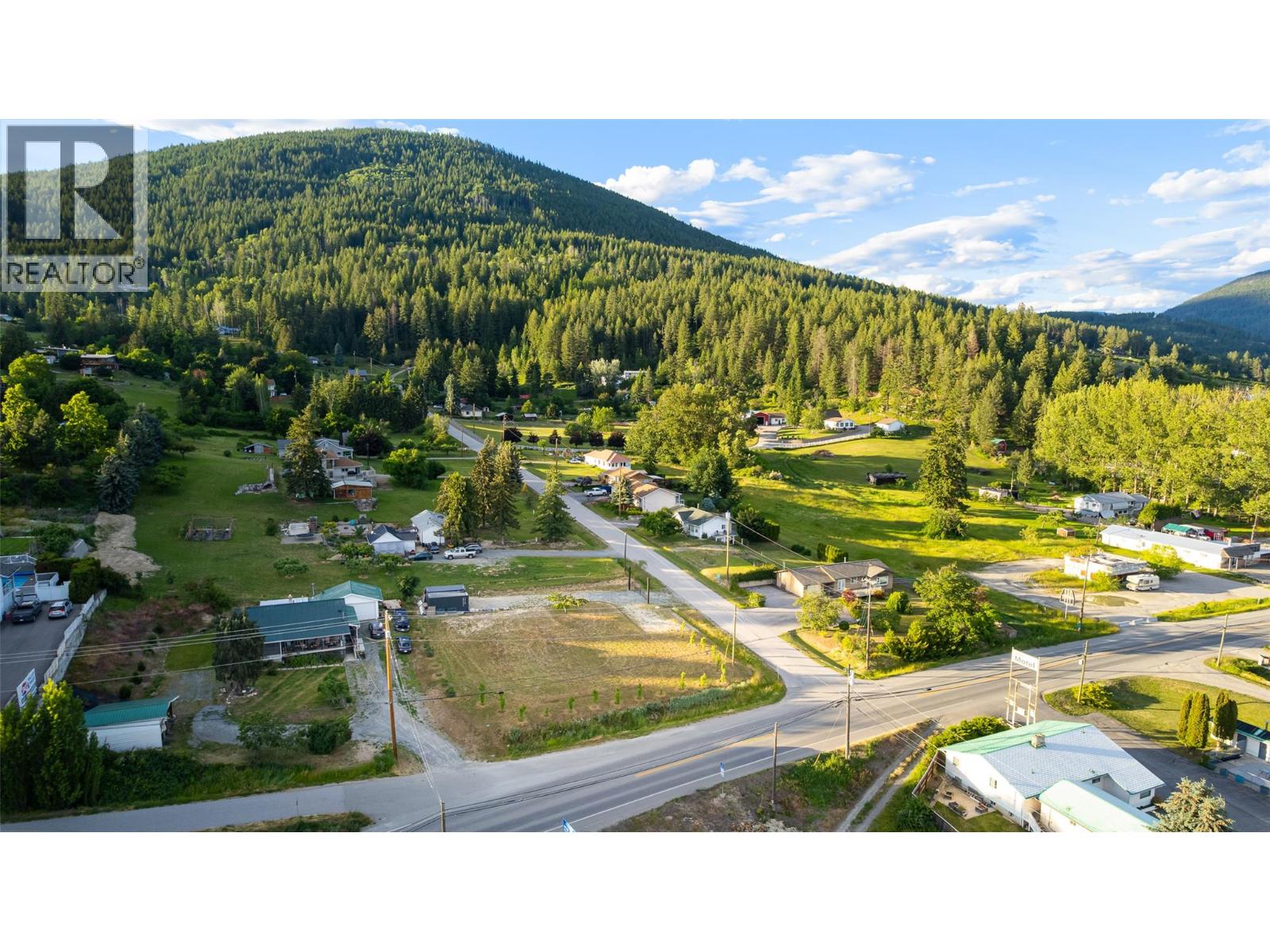 2628 3 Highway, Erickson, British Columbia  V0B 1G1 - Photo 6 - 10391906