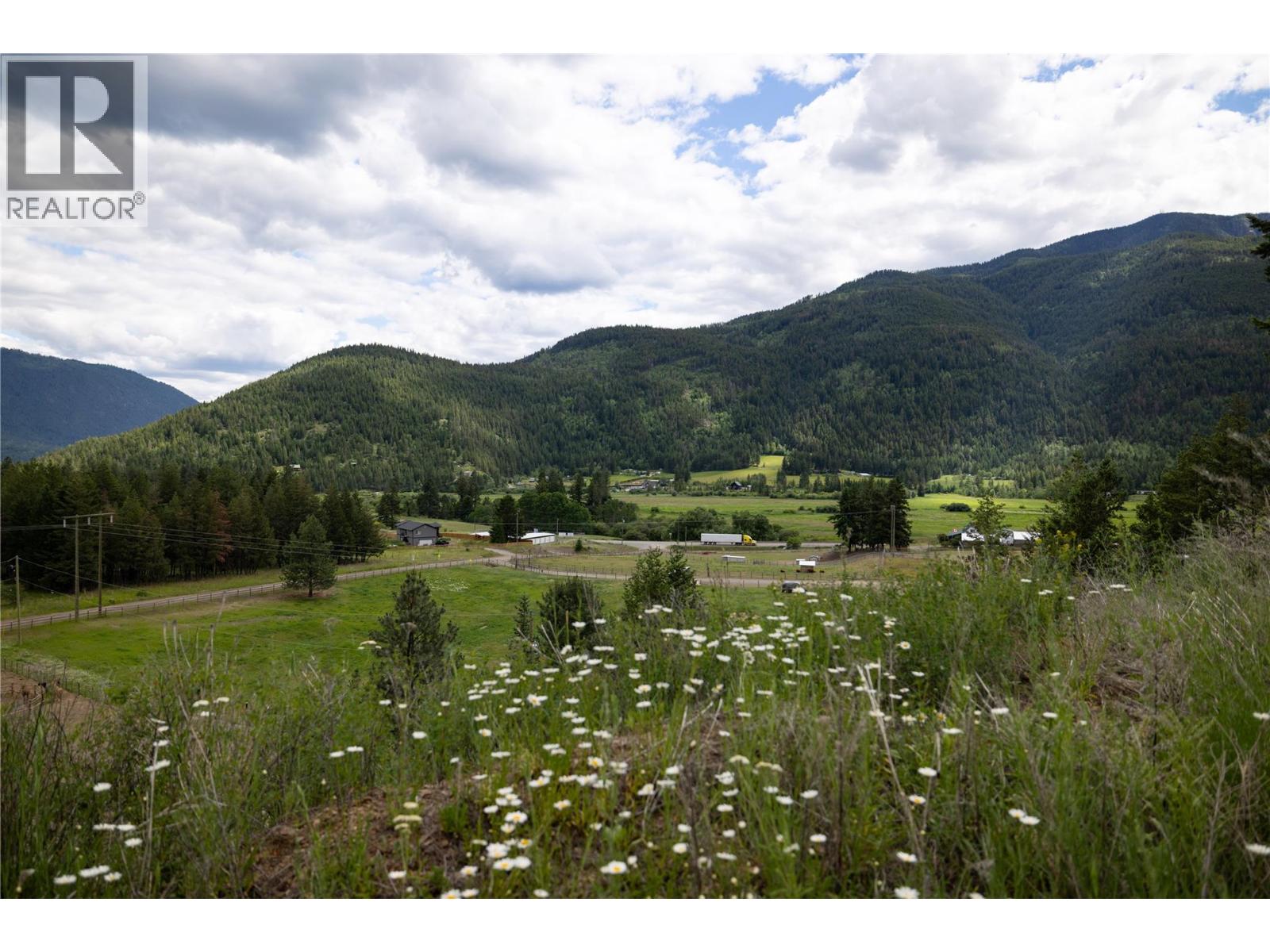 2884 Wetaskiwin Road, Falkland, British Columbia  V0E 1W1 - Photo 14 - 10392128