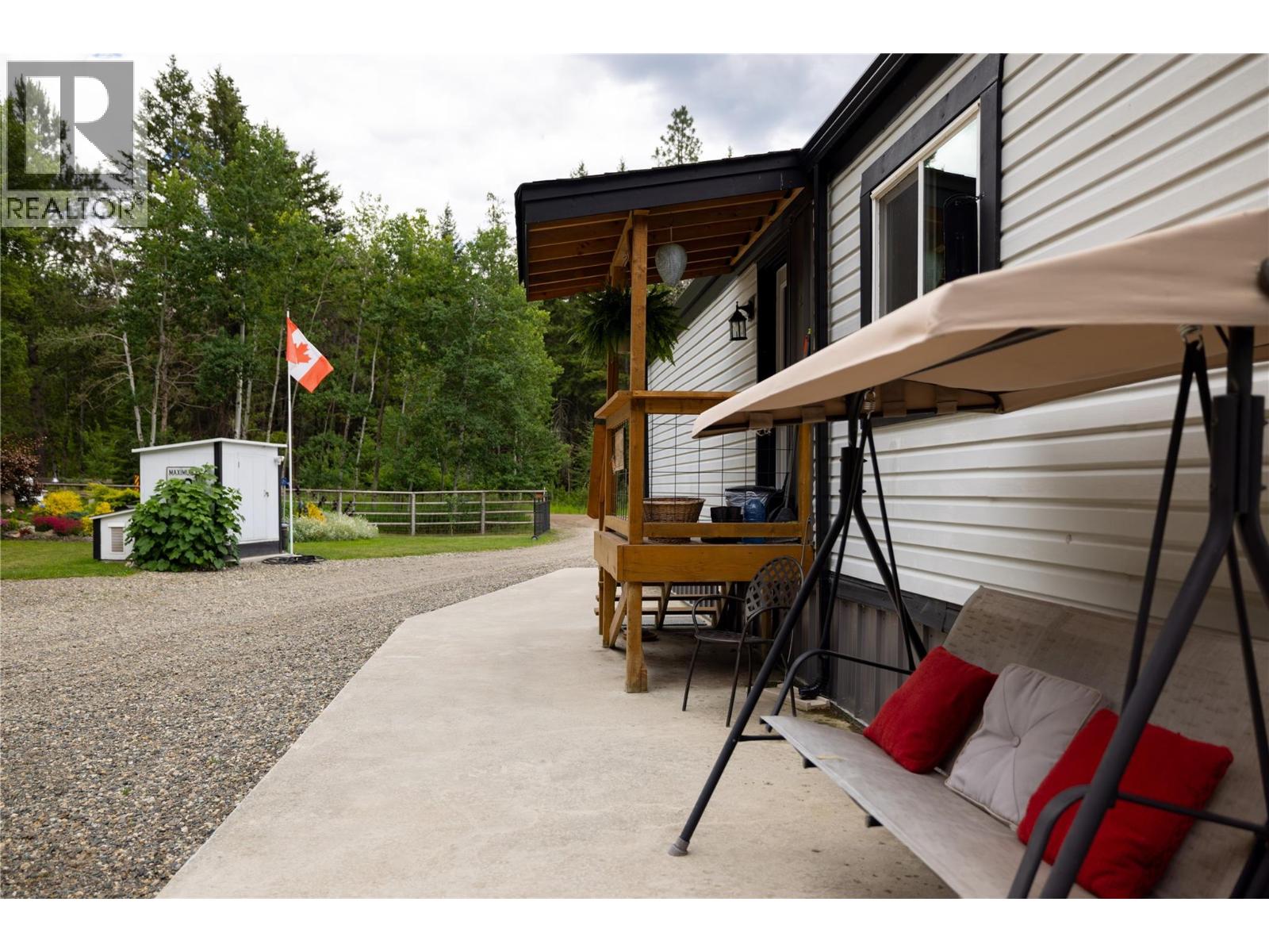 2884 Wetaskiwin Road, Falkland, British Columbia  V0E 1W1 - Photo 21 - 10392128