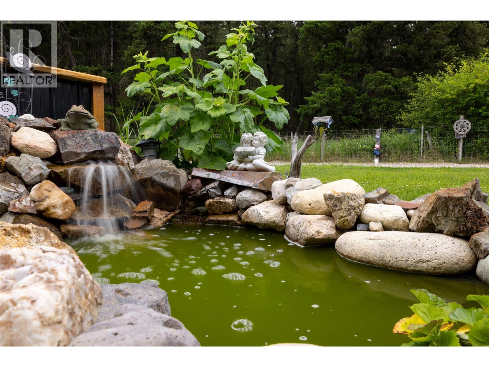 2884 Wetaskiwin Road, Falkland, British Columbia  V0E 1W1 - Photo 25 - 10392128