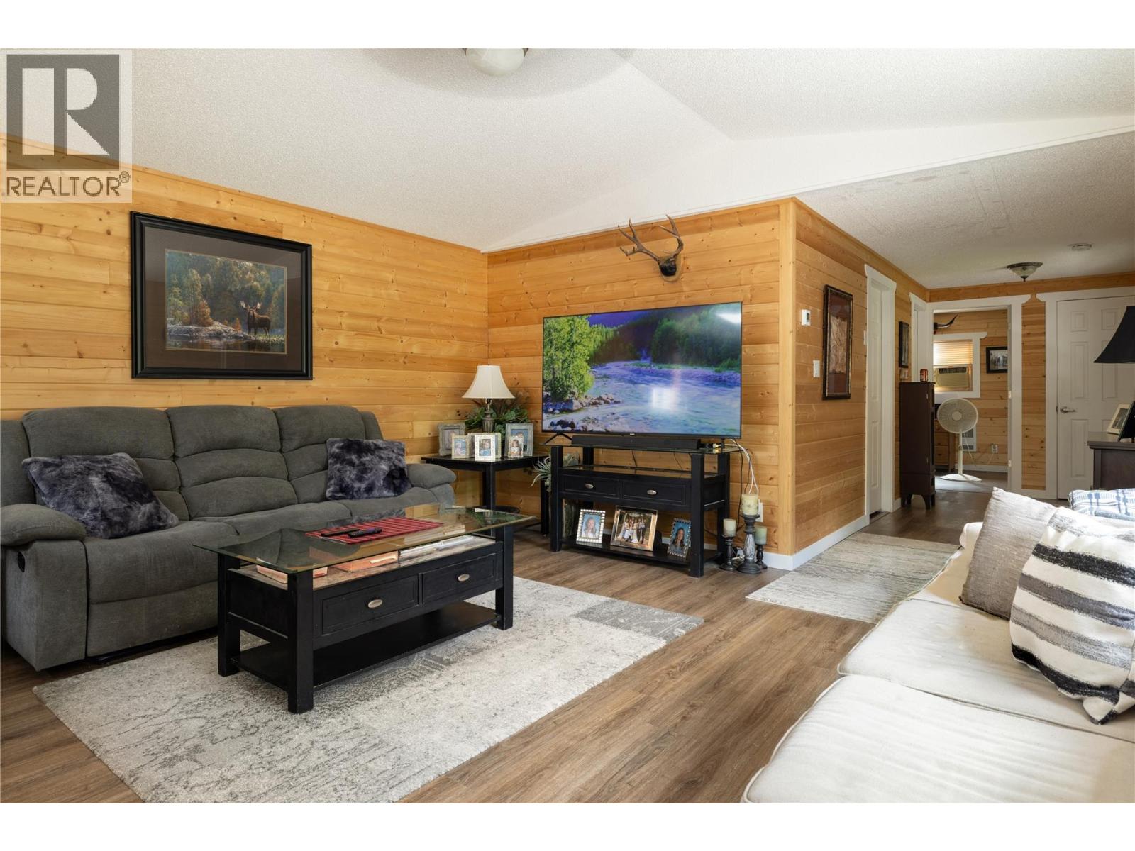 2884 Wetaskiwin Road, Falkland, British Columbia  V0E 1W1 - Photo 32 - 10392128