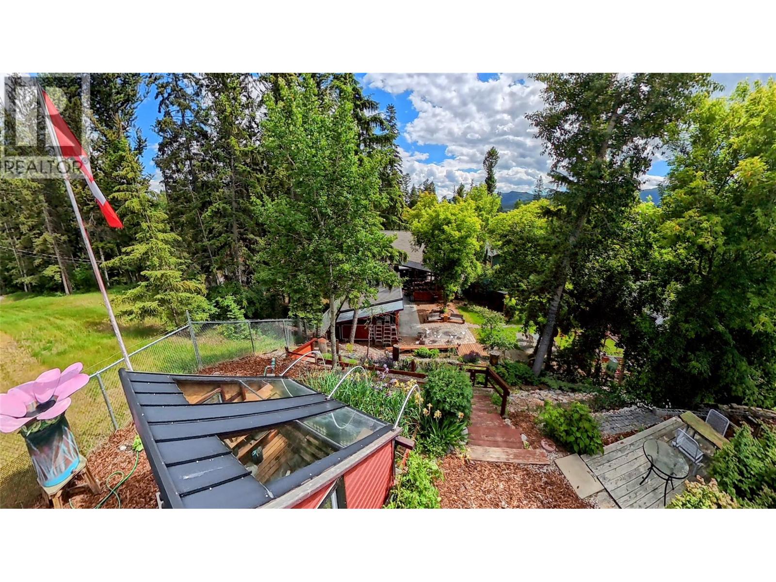 1768 Victoria Avenue, Windermere, British Columbia  V0B 2L2 - Photo 29 - 10391957