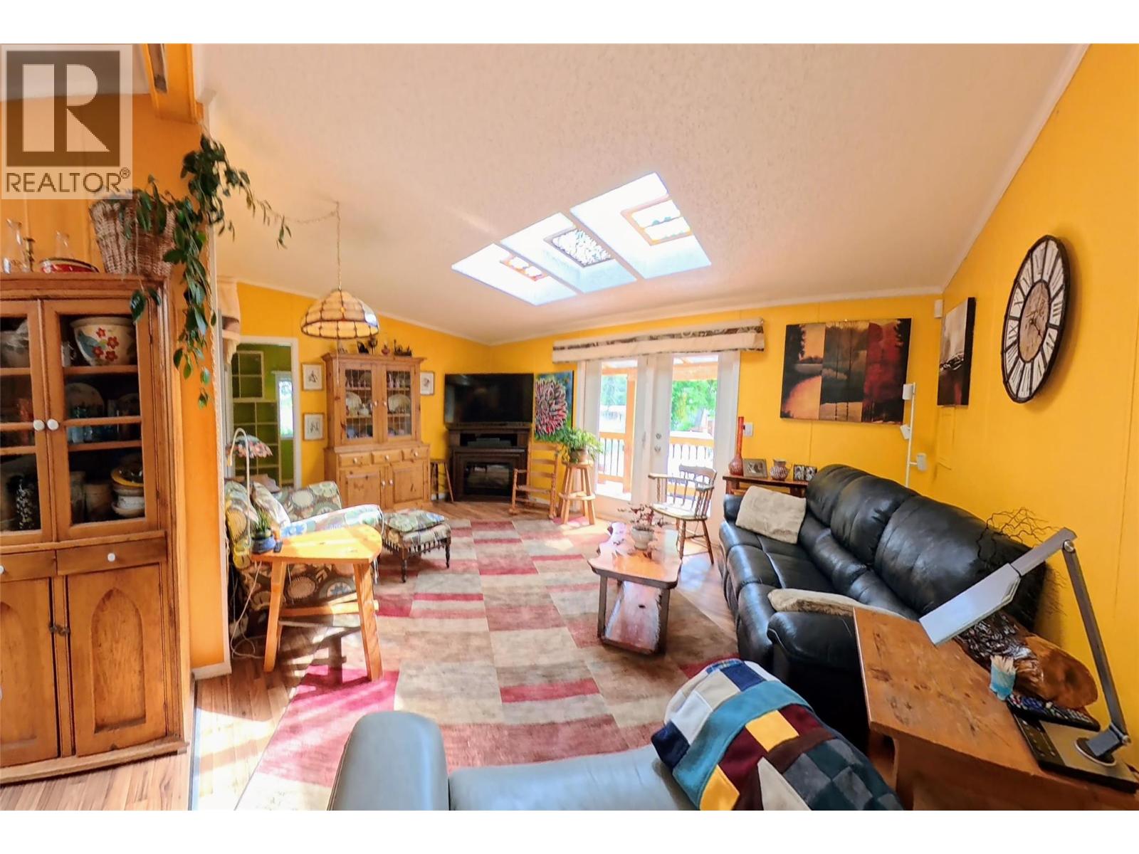 1768 Victoria Avenue, Windermere, British Columbia  V0B 2L2 - Photo 37 - 10391957