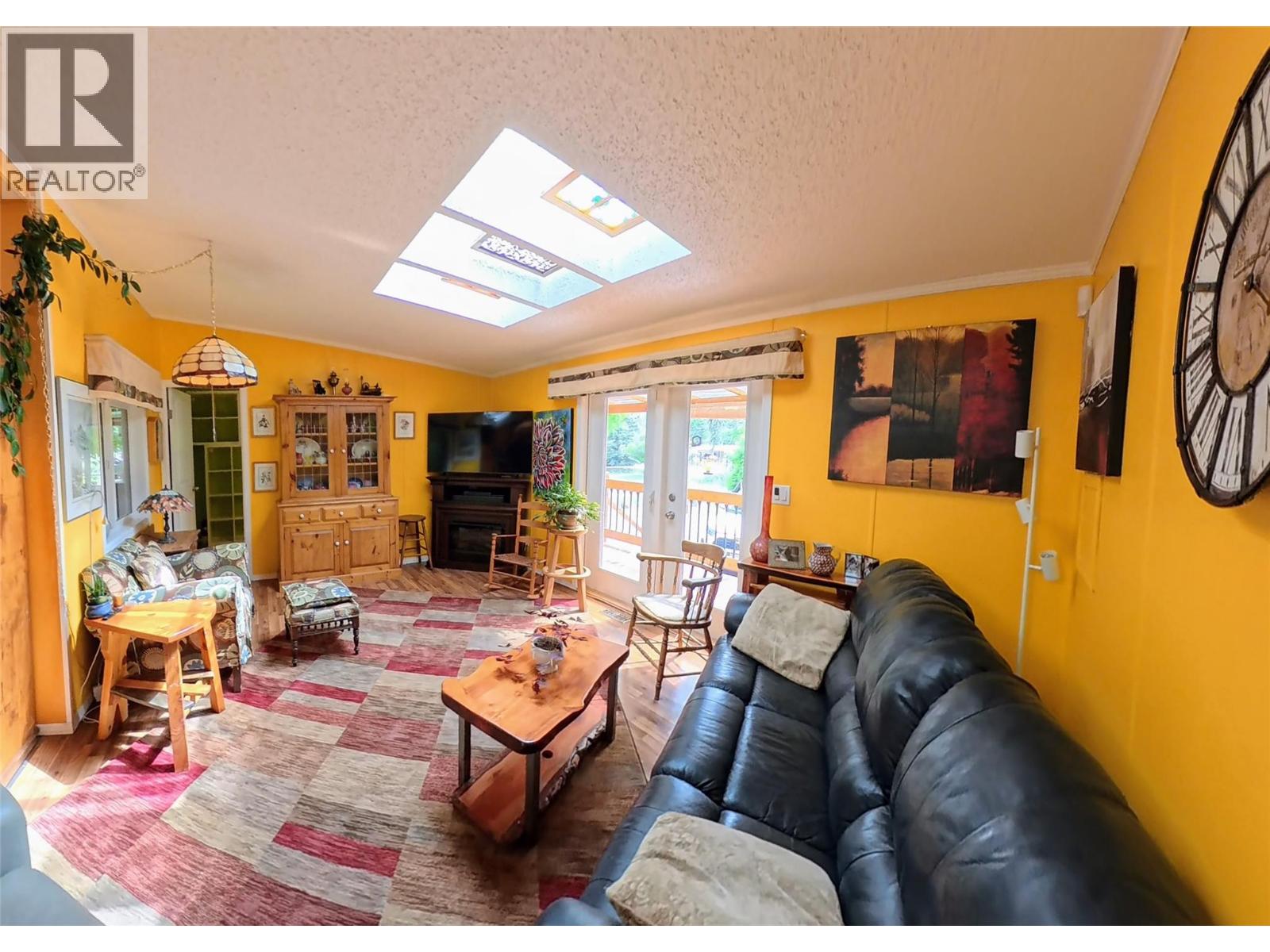 1768 Victoria Avenue, Windermere, British Columbia  V0B 2L2 - Photo 38 - 10391957
