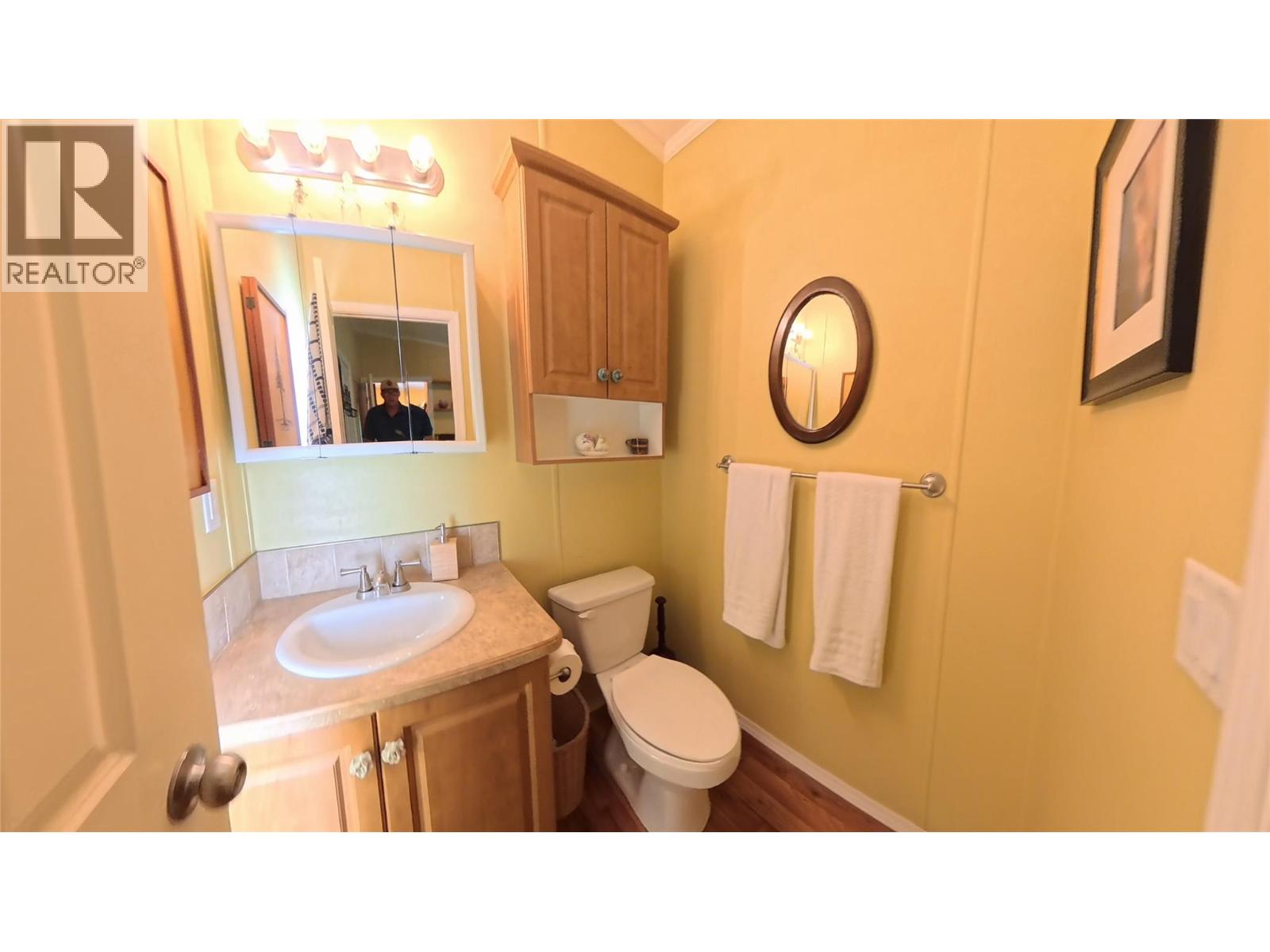 1768 Victoria Avenue, Windermere, British Columbia  V0B 2L2 - Photo 44 - 10391957