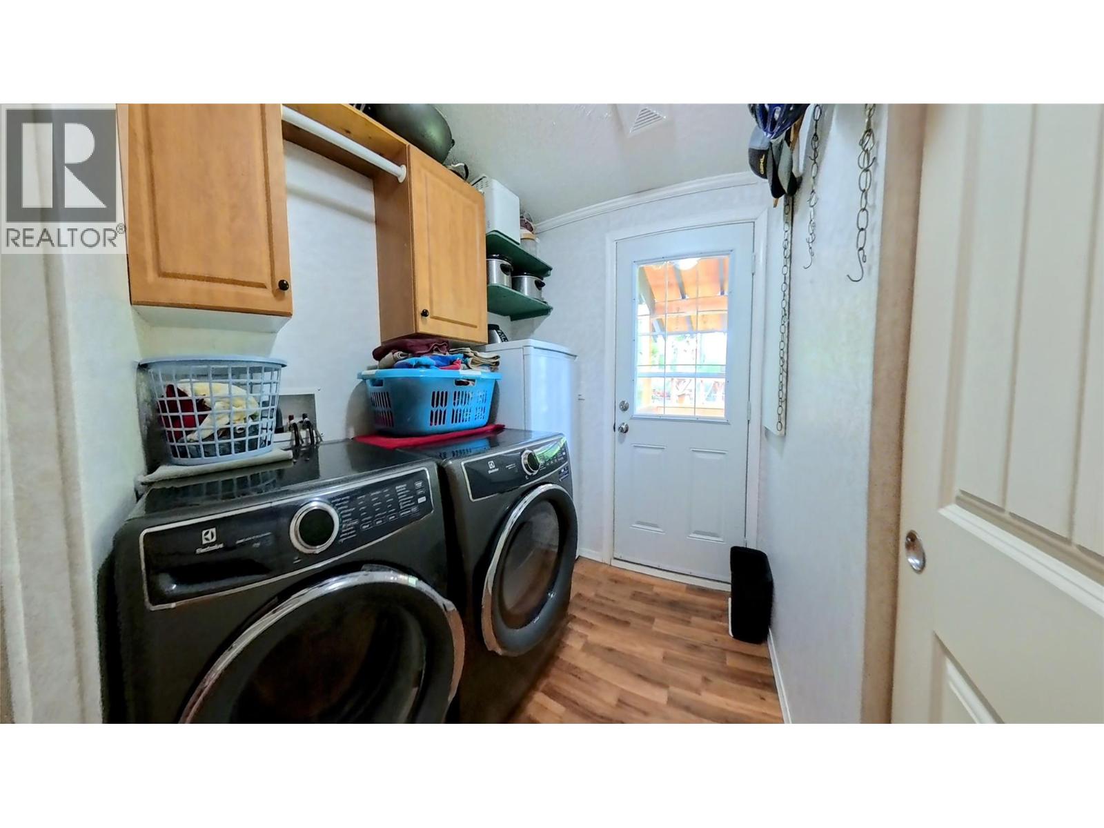 1768 Victoria Avenue, Windermere, British Columbia  V0B 2L2 - Photo 46 - 10391957
