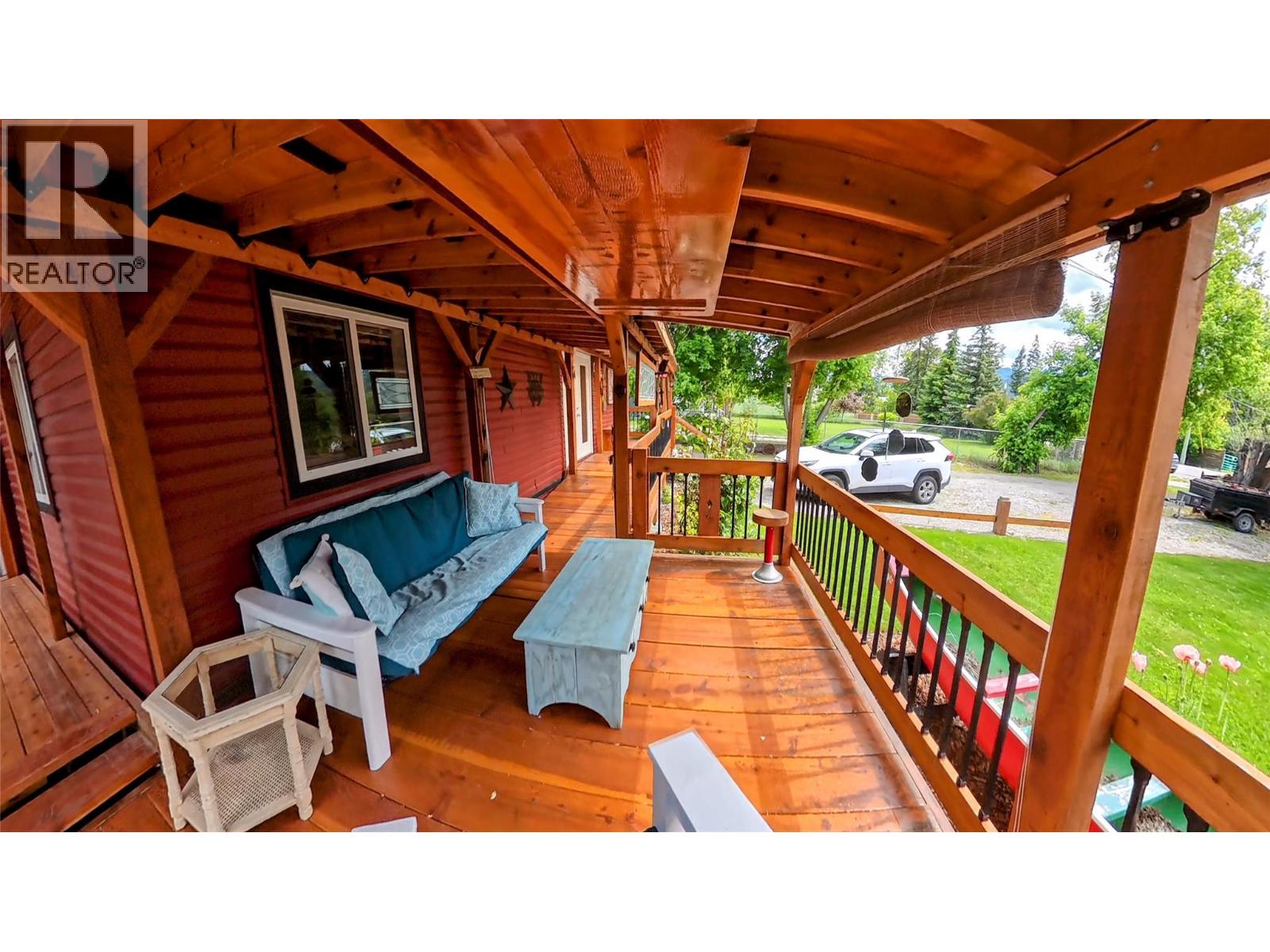 1768 Victoria Avenue, Windermere, British Columbia  V0B 2L2 - Photo 6 - 10391957