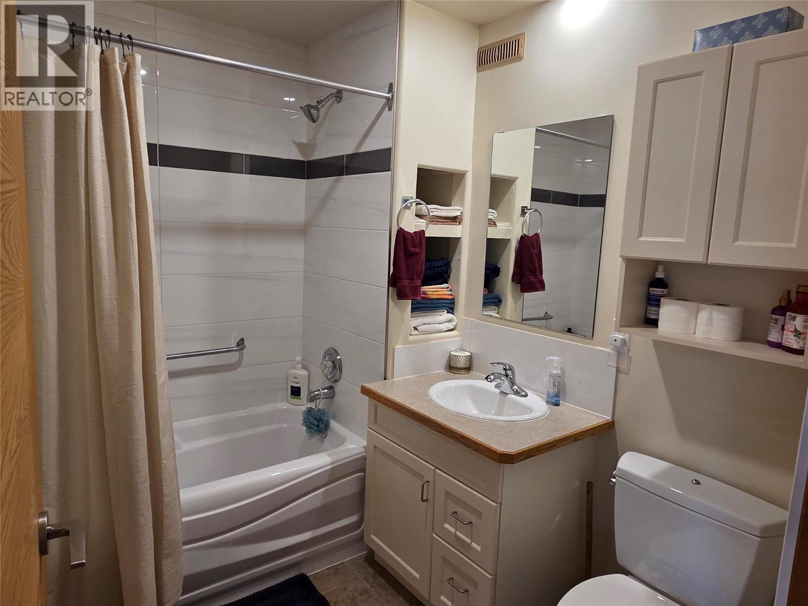 421 9th Avenue, Keremeos, British Columbia  V0X 1N3 - Photo 17 - 10392153