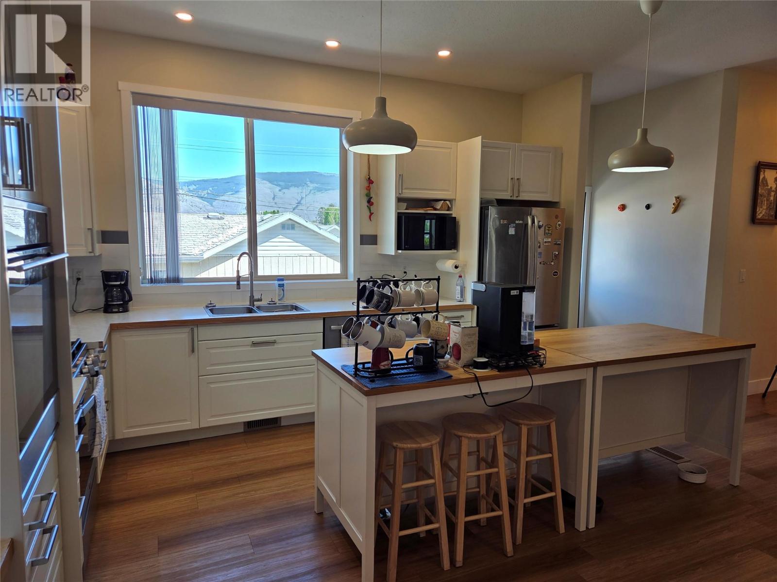421 9th Avenue, Keremeos, British Columbia  V0X 1N3 - Photo 8 - 10392153