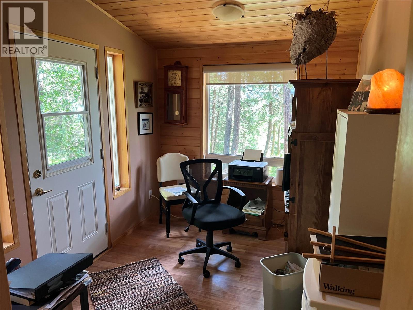 1352 Demster Road Road, Lee Creek, British Columbia  V0E 1M4 - Photo 19 - 10392145