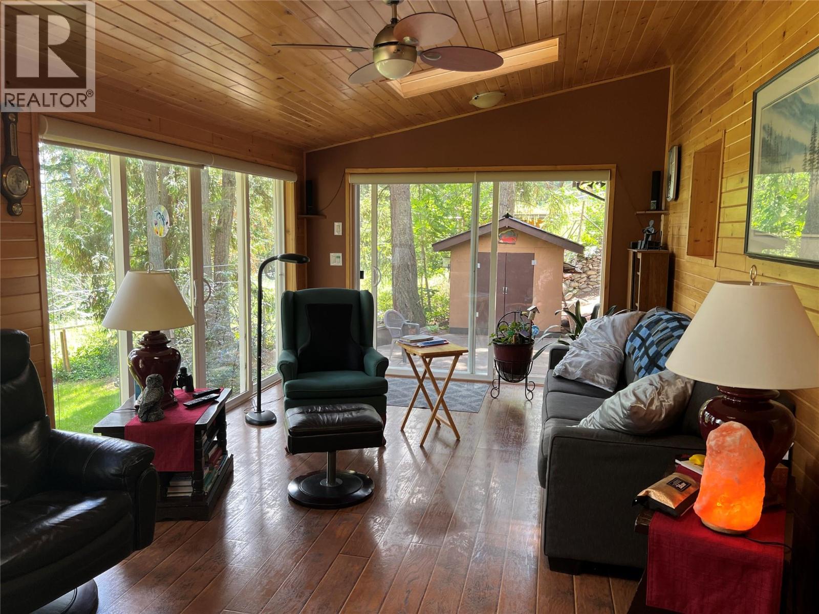 1352 Demster Road Road, Lee Creek, British Columbia  V0E 1M4 - Photo 22 - 10392145