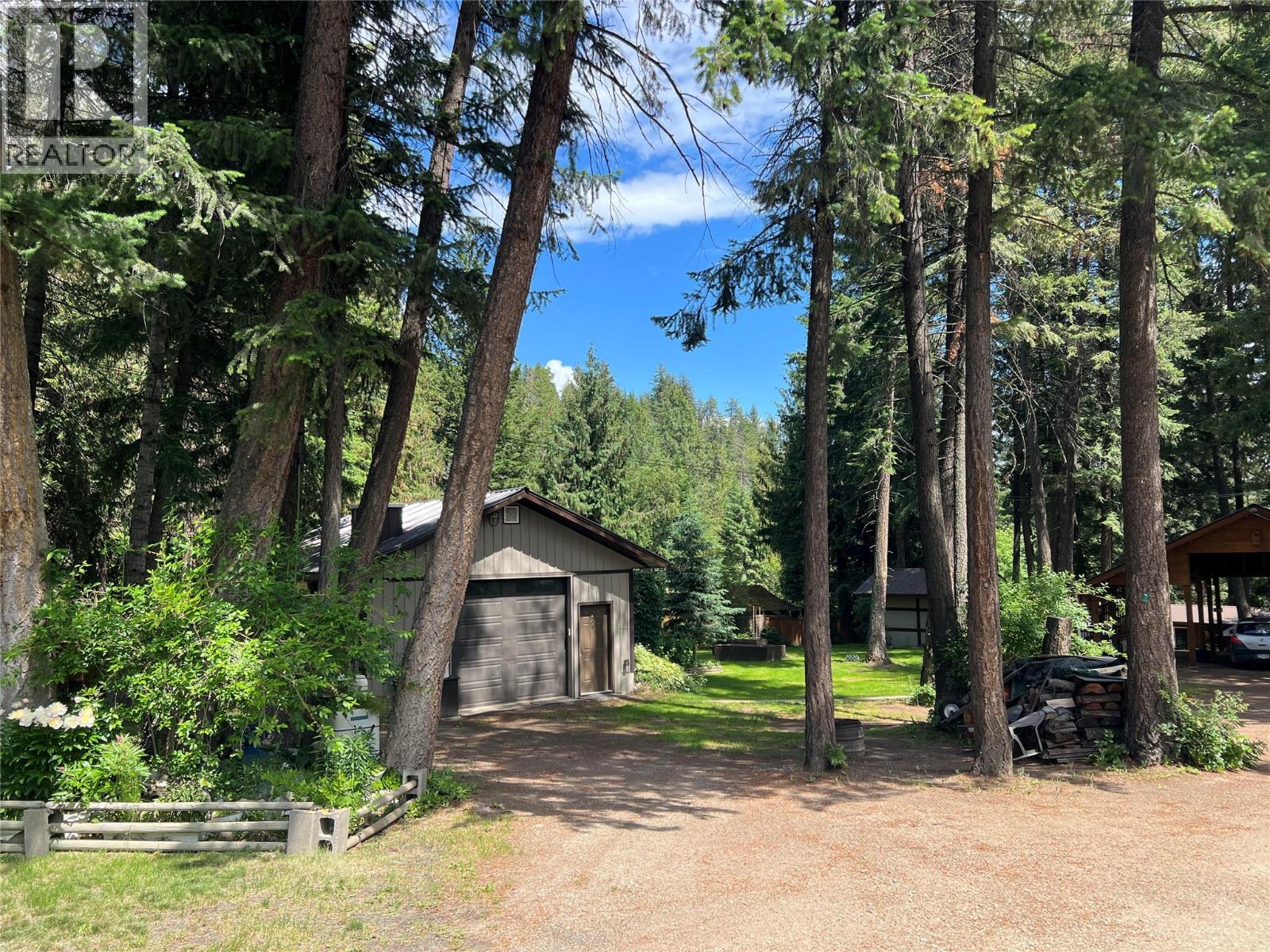 1352 Demster Road Road, Lee Creek, British Columbia  V0E 1M4 - Photo 31 - 10392145