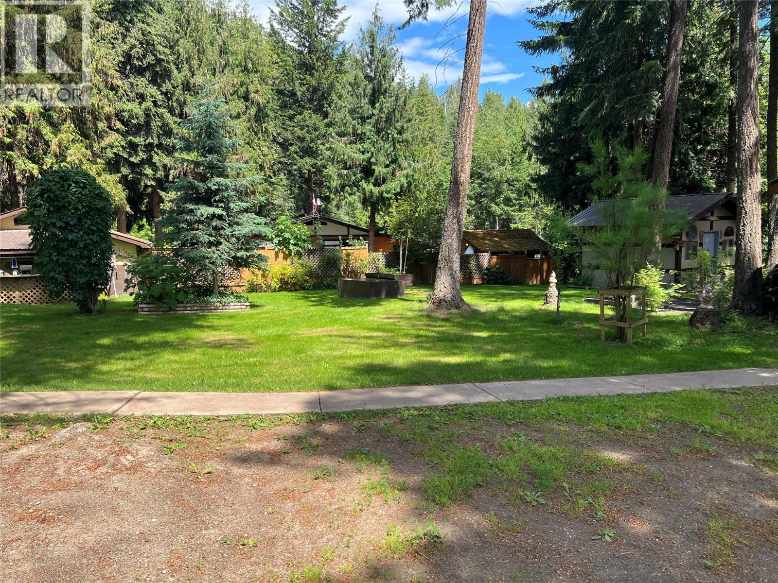 1352 Demster Road Road, Lee Creek, British Columbia  V0E 1M4 - Photo 36 - 10392145