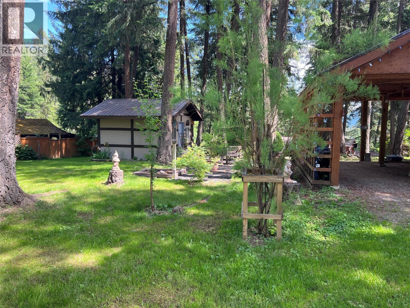 1352 Demster Road Road, Lee Creek, British Columbia  V0E 1M4 - Photo 37 - 10392145