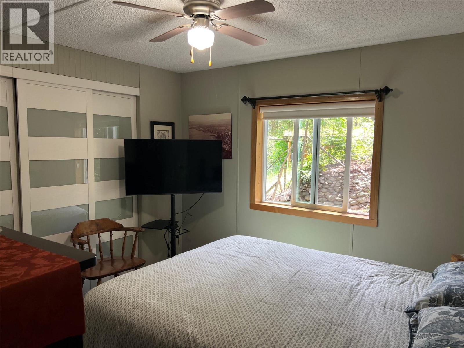 1352 Demster Road Road, Lee Creek, British Columbia  V0E 1M4 - Photo 6 - 10392145