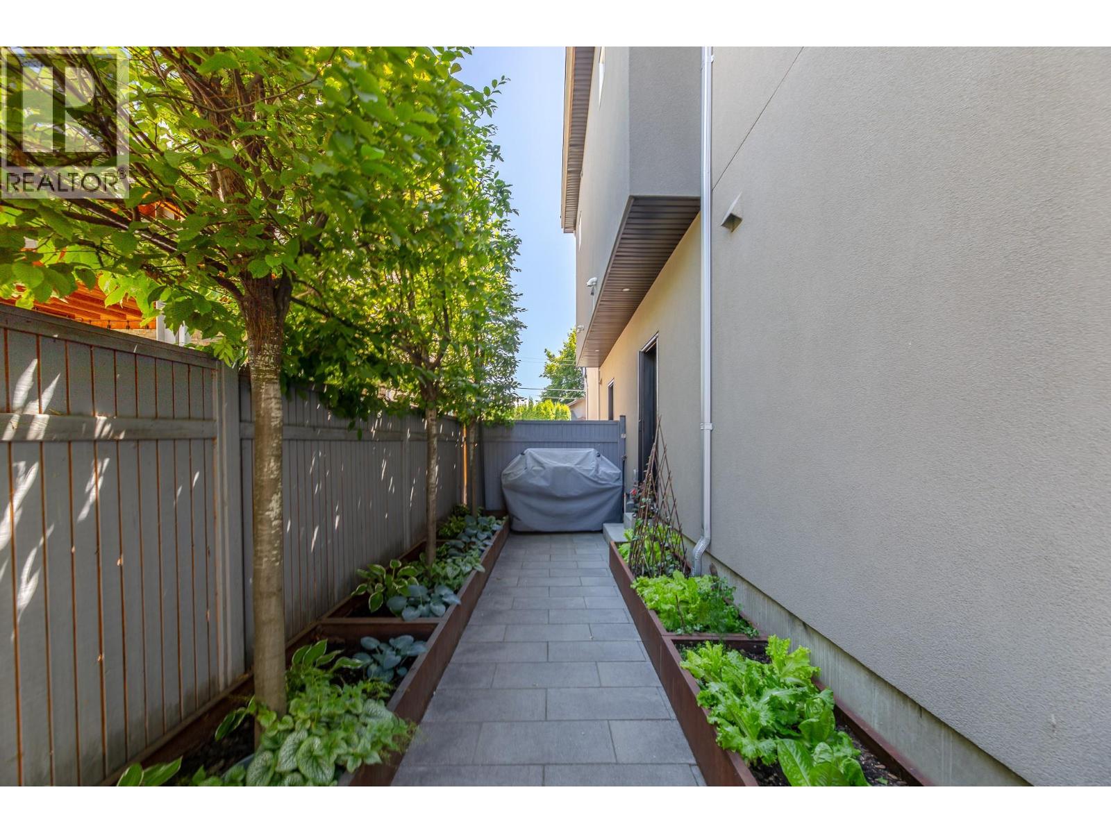589 Churchill Avenue Unit# 102, Penticton, British Columbia  V2A 1E2 - Photo 39 - 10392154