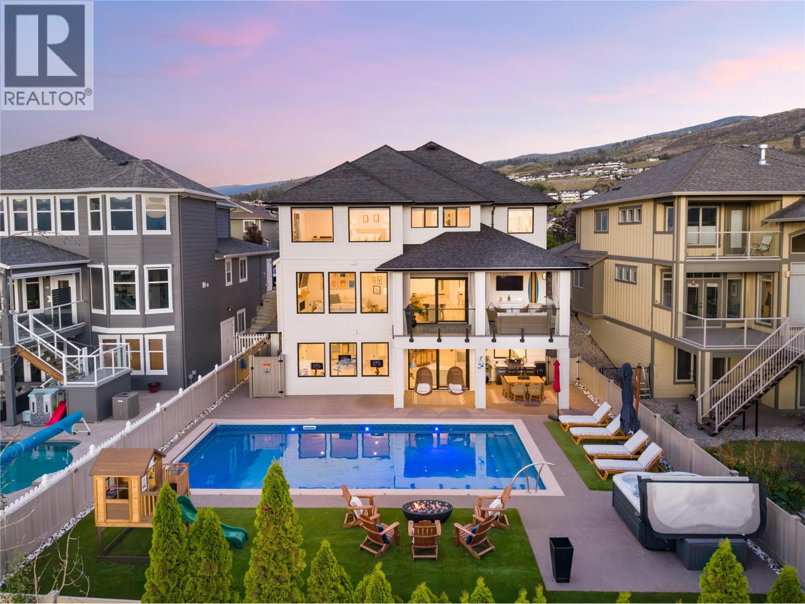 5326 Ptarmigan Street, Kelowna, British Columbia  V1W 5A4 - Photo 2 - 10391015