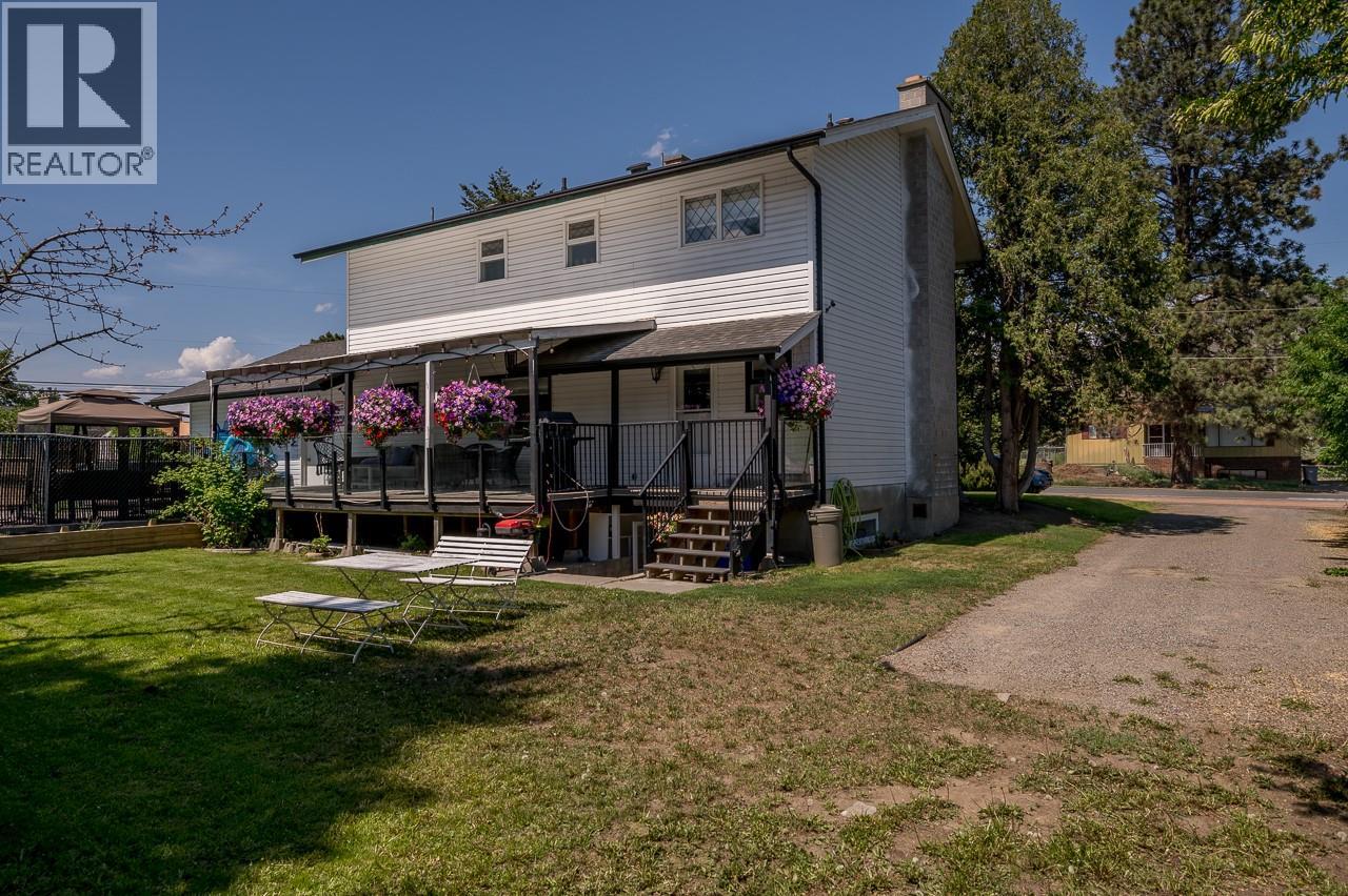 2591 Fleetwood Avenue, Kamloops, British Columbia  V2B 4T1 - Photo 28 - 10392171