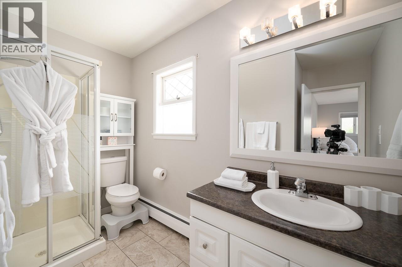 2591 Fleetwood Avenue, Kamloops, British Columbia  V2B 4T1 - Photo 7 - 10392171