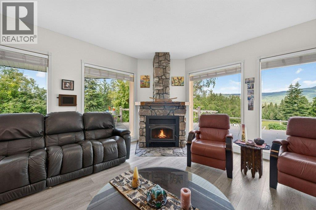 1140 Diamond Rock Road, Enderby, British Columbia  V4Y 4H7 - Photo 12 - 10391767