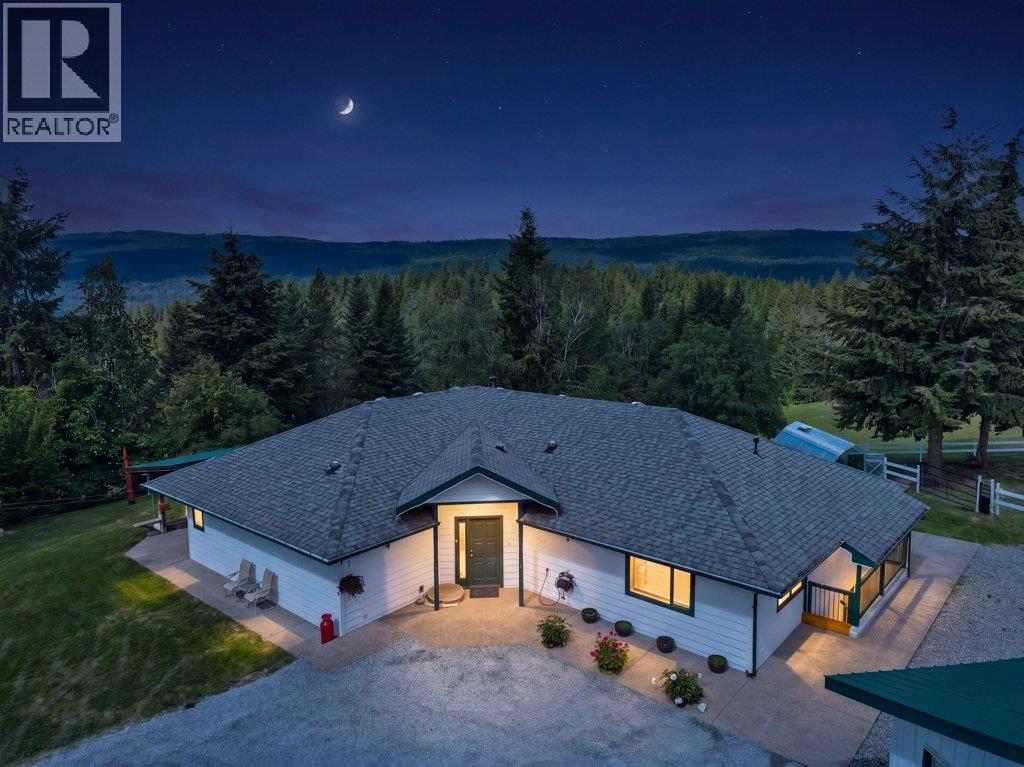 1140 Diamond Rock Road, Enderby, British Columbia  V4Y 4H7 - Photo 2 - 10391767