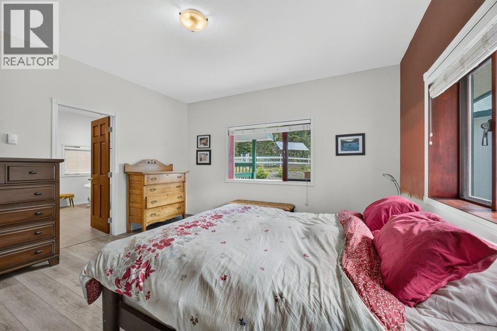 1140 Diamond Rock Road, Enderby, British Columbia  V4Y 4H7 - Photo 29 - 10391767