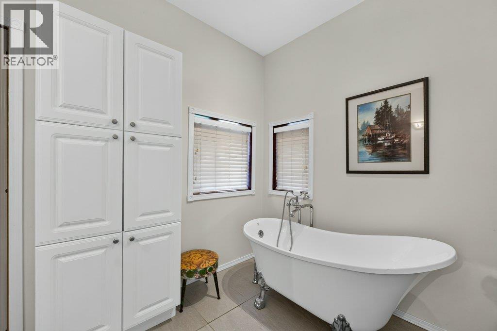 1140 Diamond Rock Road, Enderby, British Columbia  V4Y 4H7 - Photo 32 - 10391767