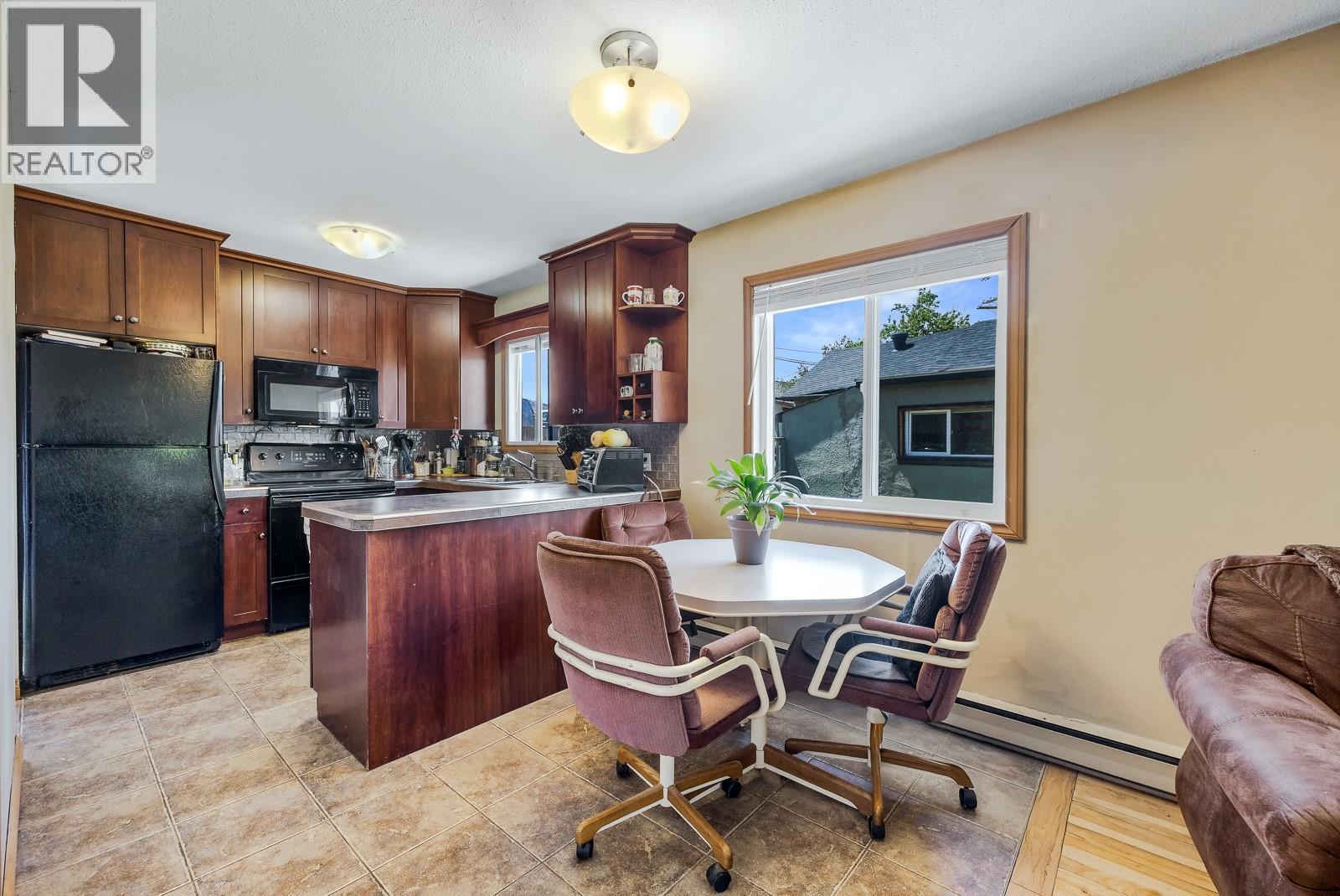 3408 16th Avenue, Vernon, British Columbia  V1T 1A8 - Photo 3 - 10390958