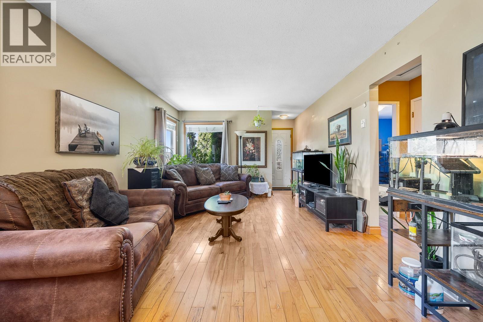 3408 16th Avenue, Vernon, British Columbia  V1T 1A8 - Photo 4 - 10390958