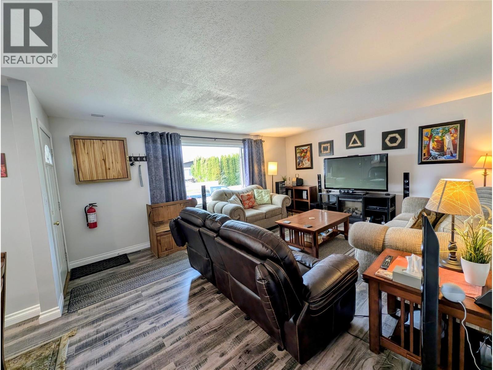 2551 Jackson Avenue, Merritt, British Columbia  V1K 1B1 - Photo 9 - 10392144